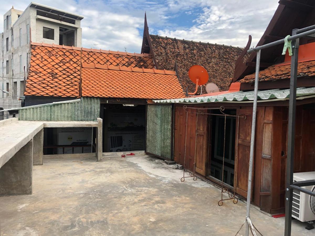 Solarcell Walking Street Homestay - โซล่าเซลล์ถนนคนเดินโฮมสเตย์ Ban Nong Nam Khan Exterior foto