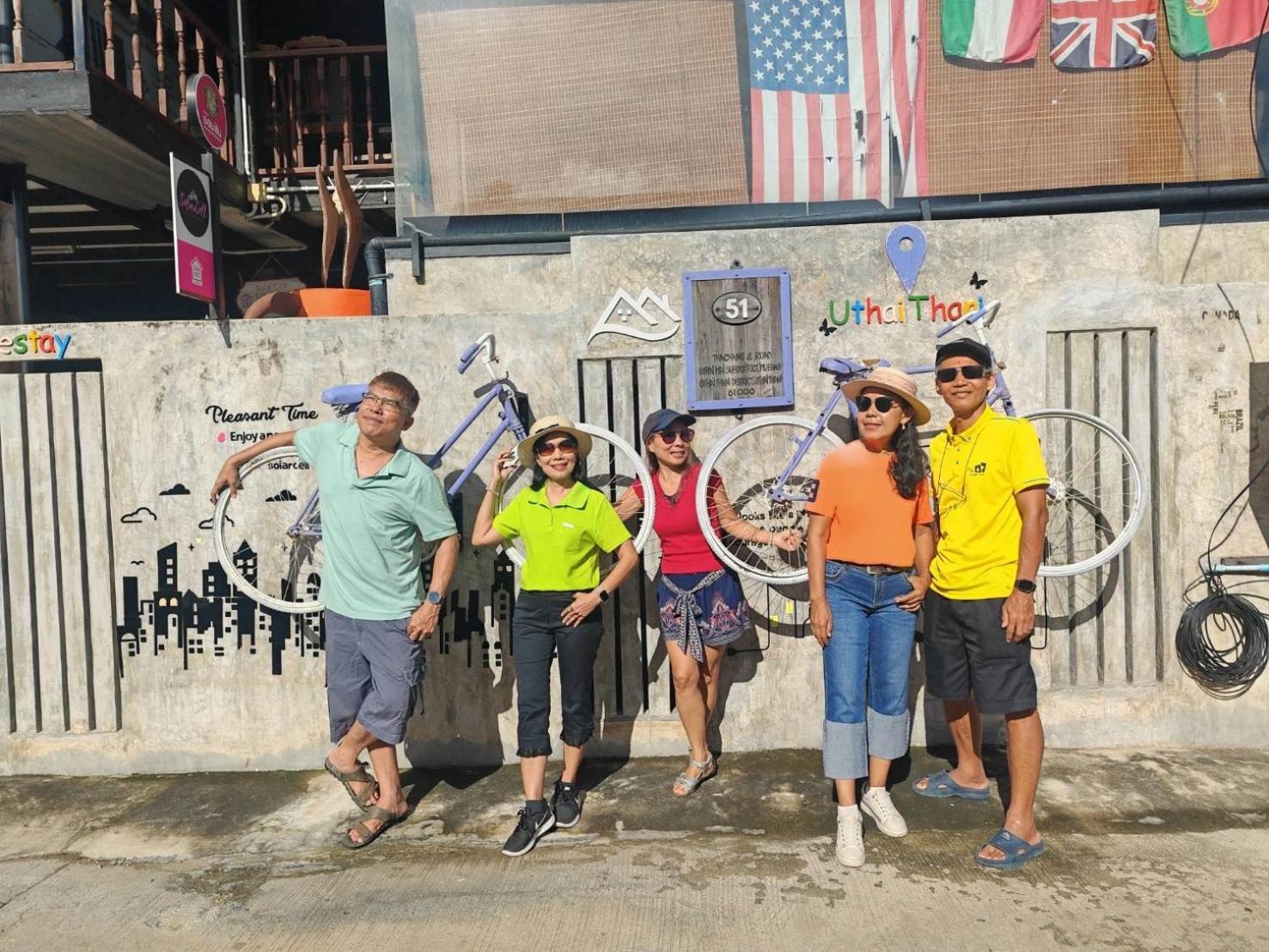 Solarcell Walking Street Homestay - โซล่าเซลล์ถนนคนเดินโฮมสเตย์ Ban Nong Nam Khan Exterior foto